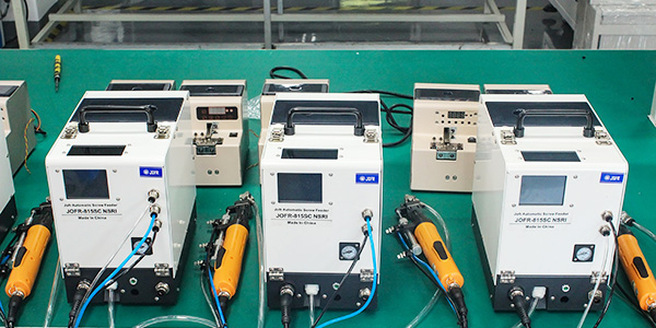 使用自動鎖螺絲機(jī)要注意哪些方面？堅(jiān)豐電子告知您